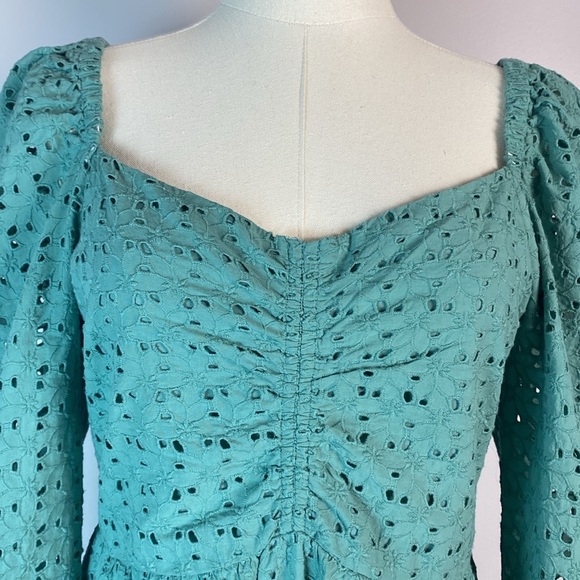 Chelsea 28 CINCHED FRONT EYELET LONG SLEEVE A-LINE DRESS IN GREEN SEAGLASS small - Picture 7 of 14